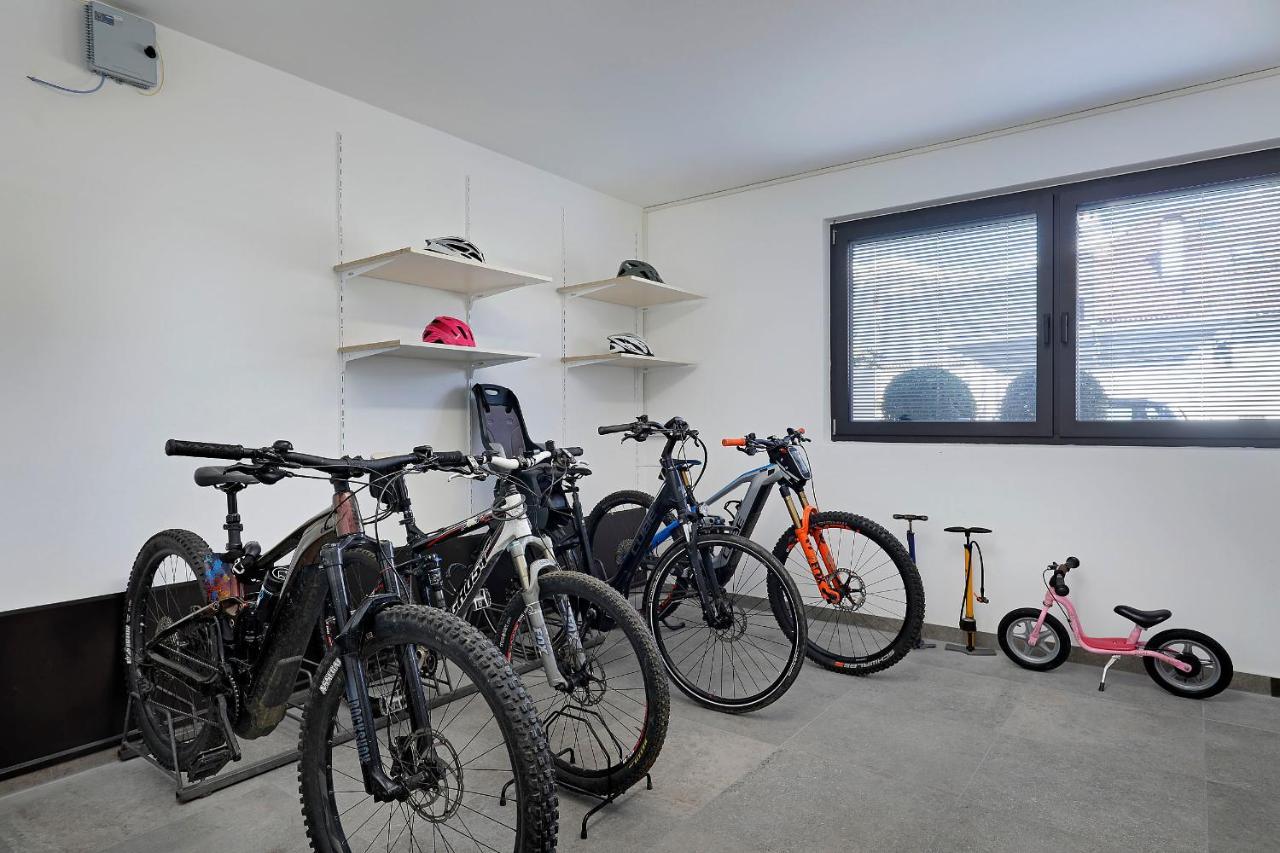 Appartement-Hotel Beatenhof Tirolo Bagian luar foto