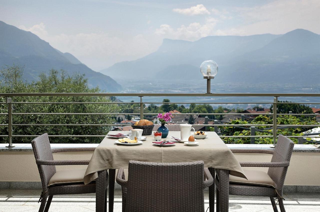 Appartement-Hotel Beatenhof Tirolo Bagian luar foto