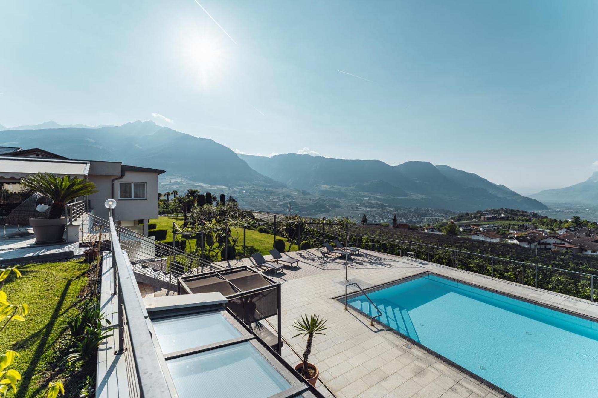 Appartement-Hotel Beatenhof Tirolo Bagian luar foto
