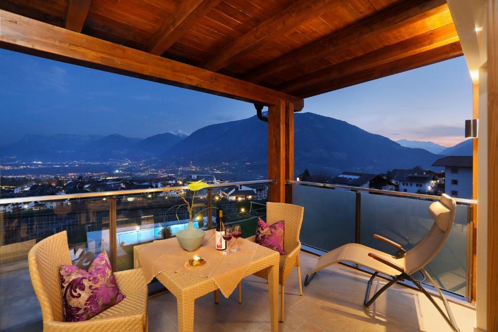 Appartement-Hotel Beatenhof Tirolo Ruang foto