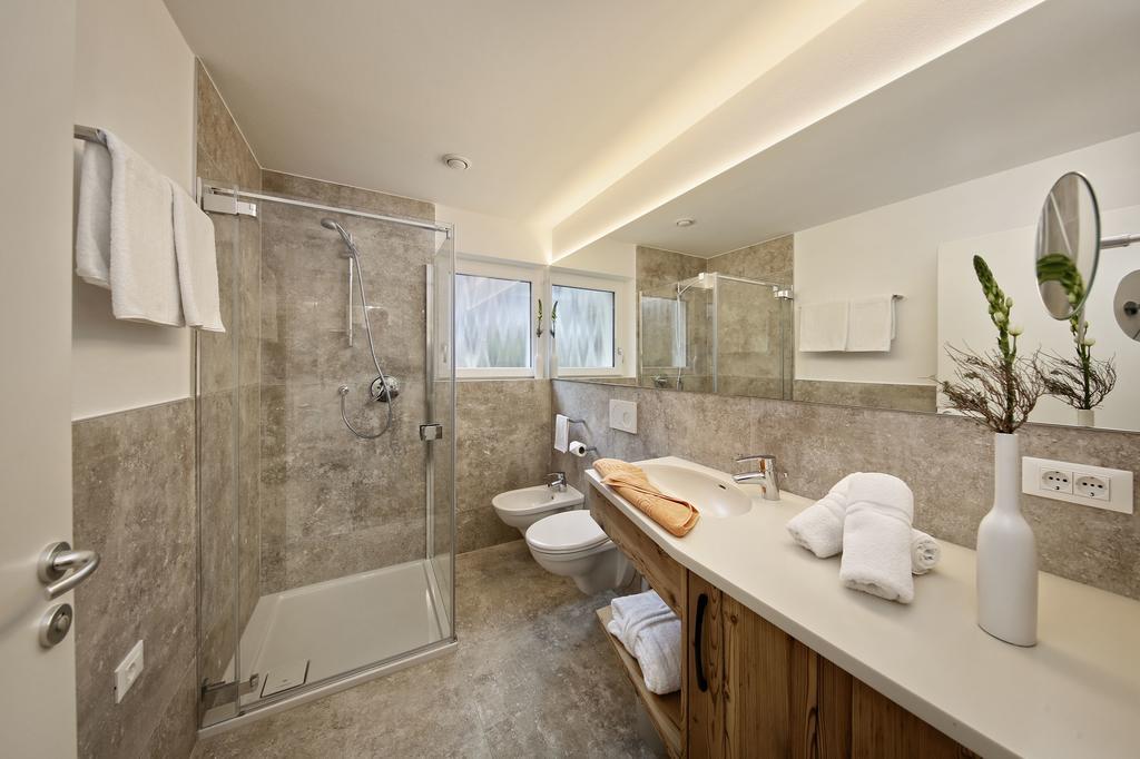 Appartement-Hotel Beatenhof Tirolo Bagian luar foto