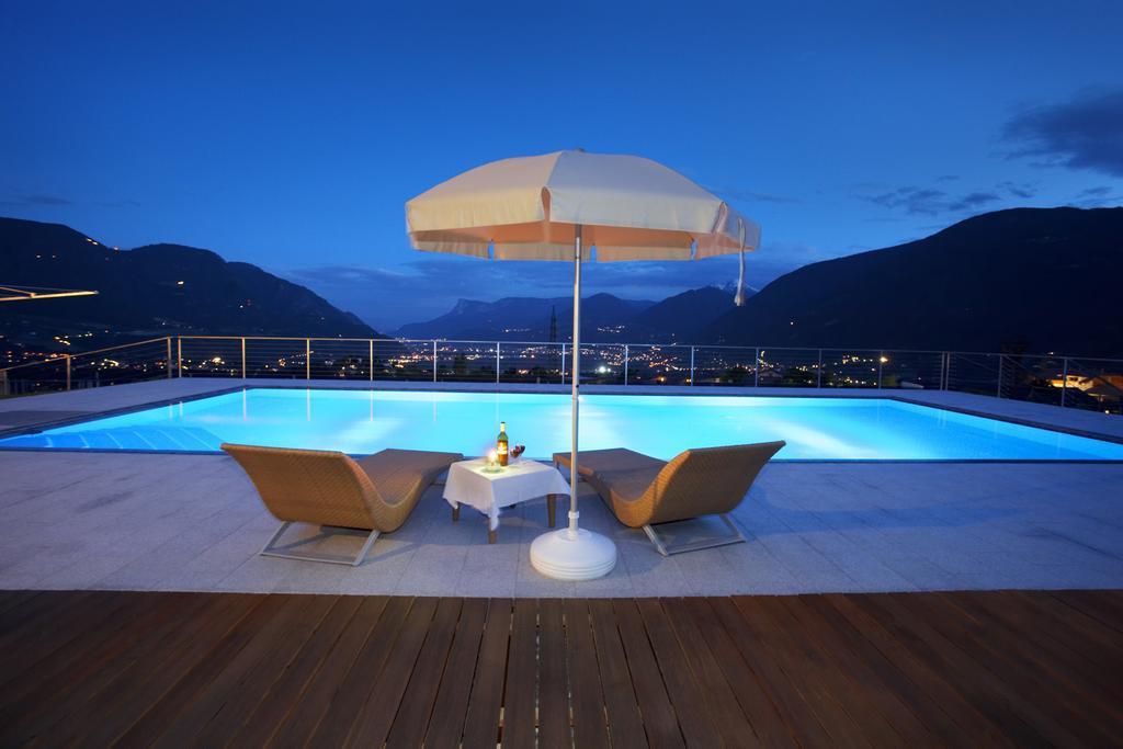 Appartement-Hotel Beatenhof Tirolo Bagian luar foto