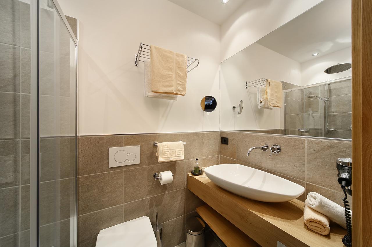 Appartement-Hotel Beatenhof Tirolo Bagian luar foto